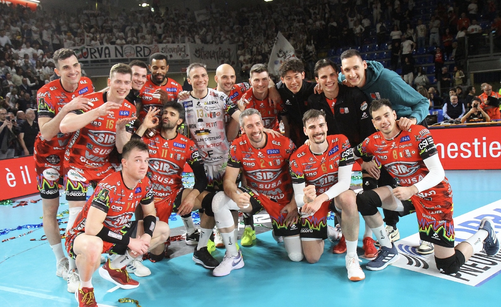 塞维堡队在比赛中彰显了团队的凝聚力的简单介绍