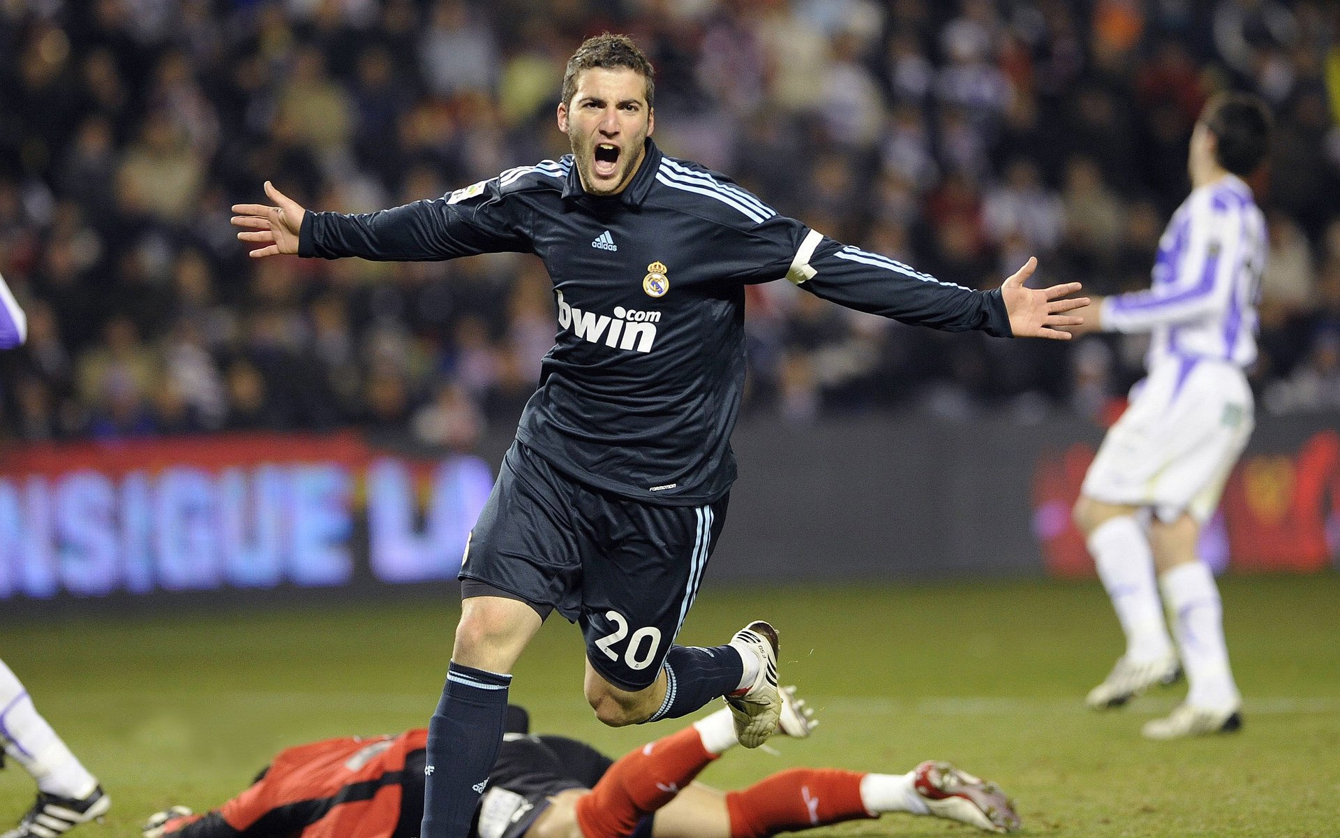 当多瑙河畔的奇迹照亮亚洲之光，奥地利力克巴萨，孙兴慜惊艳四座